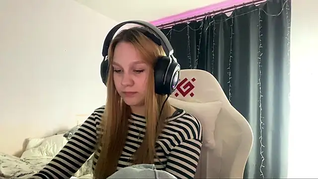 Chat XXX en directo de axin_burnell