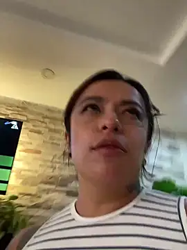 Živý XXX chat foxxy_lover