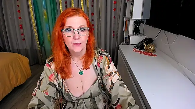 Almaz-Fire-Fox-One's Webcam Show