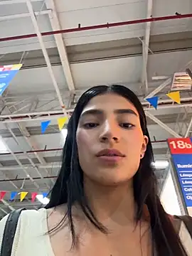 Ema_Rose_ Chat XXX in diretta