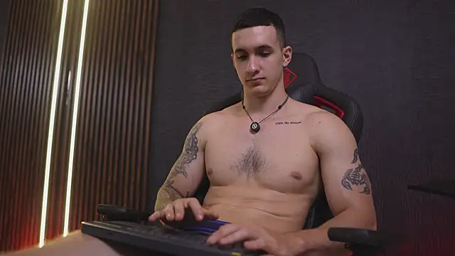 Chatroom XXX en direct de JacksonOlsenn