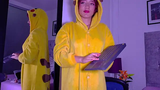 Chat +18 de MiaaBlake_ ao vivo