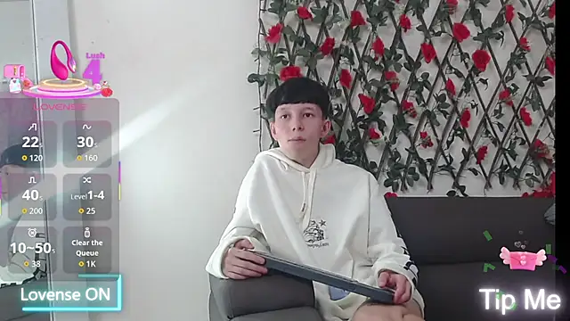 LiamBrown09 – Live XXX-chat