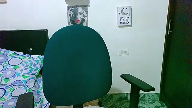 zaray_bella: απευθείας συνομιλία ΧΧΧ