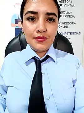 Chat XXX en directo de MAYE__13