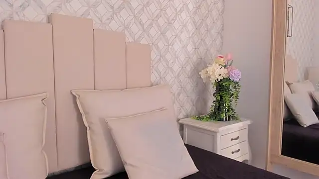 IvyOconner's Live XXX Chat