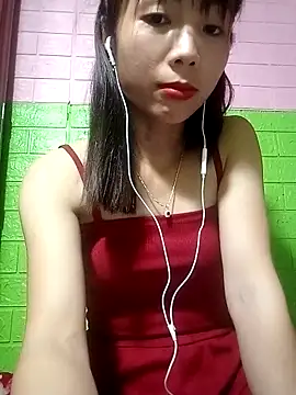 AmyLinee01 Show in webcam