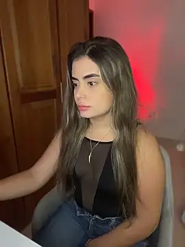 Miss_valeriaa Adlı Modelin Canlı XXX Sohbeti