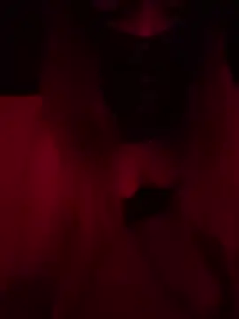 Živý XXX chat MiNniE_666