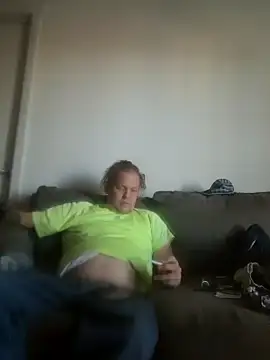 Pokazy przed kamerką – yourMasterisBored