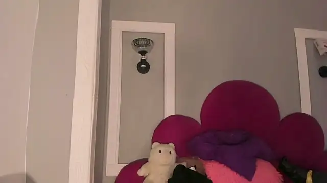 Bonniie_22: онлайн-секс-чат