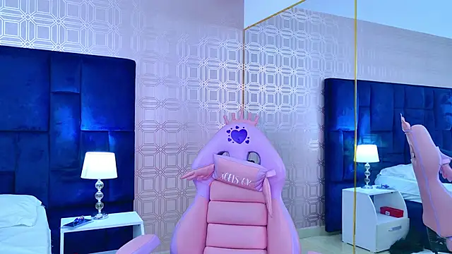 Ivana_Kitty's Live XXX Chat