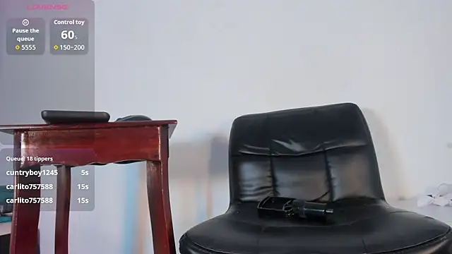 naughtylizeth_ Show Webcam