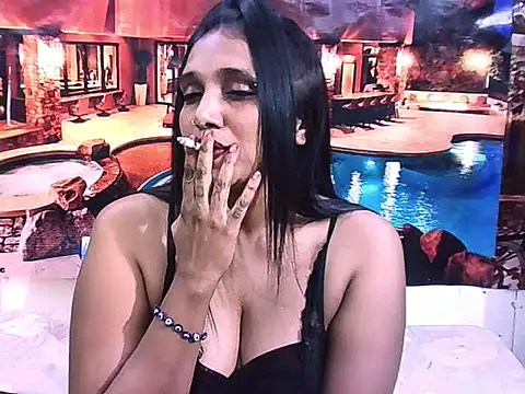 IndianSexyLady20 Adlı Modelin Canlı XXX Sohbeti