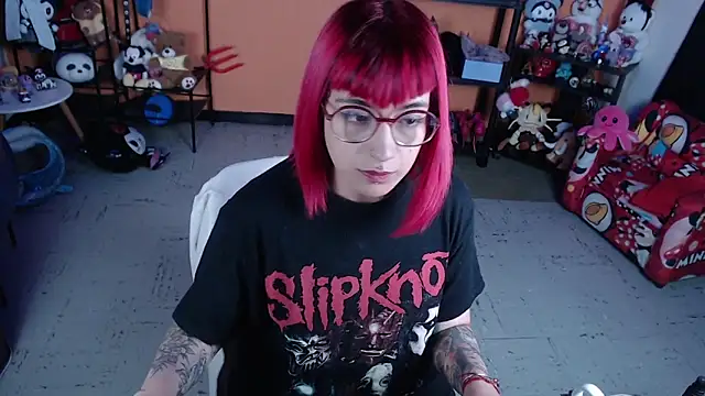 MissMiia2: απευθείας συνομιλία ΧΧΧ