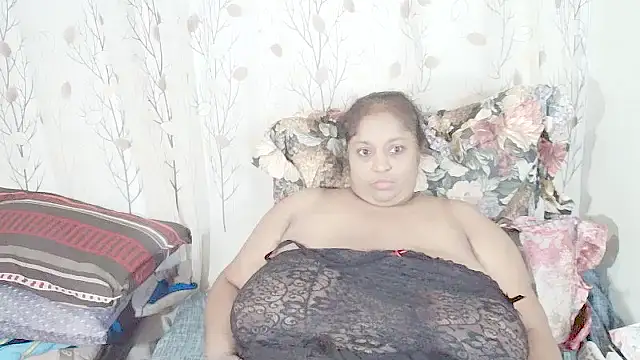 Indiantashan Live XXX chat