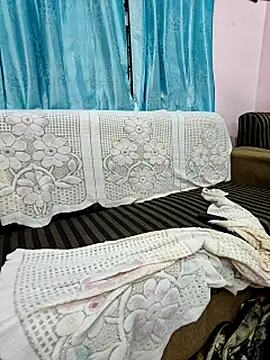 Chatroom XXX en direct de kruthika-telugu