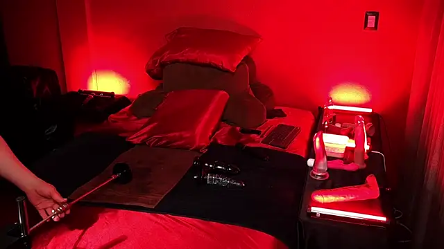 JenniferCD: онлайн-секс-чат