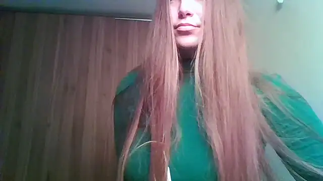 Show modela Evasapples na web-kameri