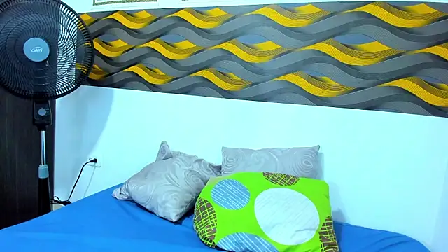 Leon_Hotx Live XXX-chat