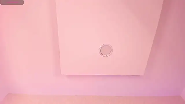 Saday_ élő XXX-chatje