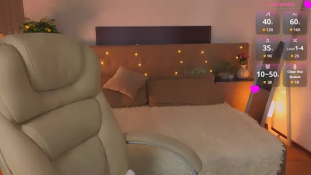 Viola__Shy: онлайн-секс-чат