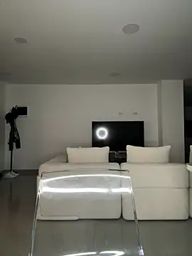 Curlyierr live XXX chat