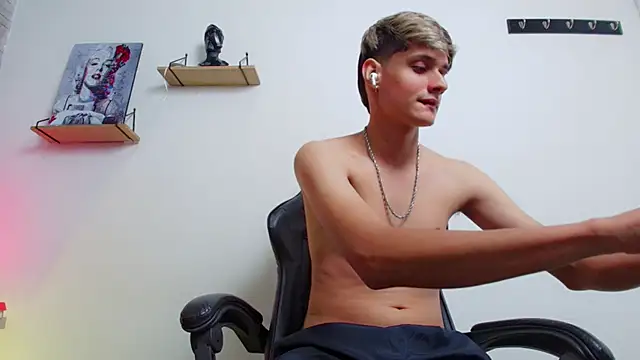 Chatroom XXX en direct de flaquito___