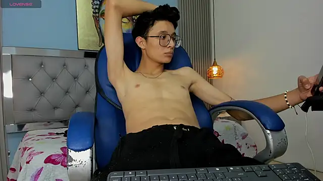 SantiagoRusso18n Webbikameraesitys