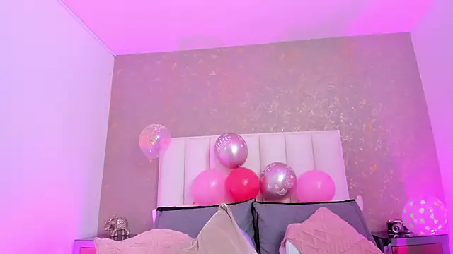 KaylieBrooks – Naživo XXX chat