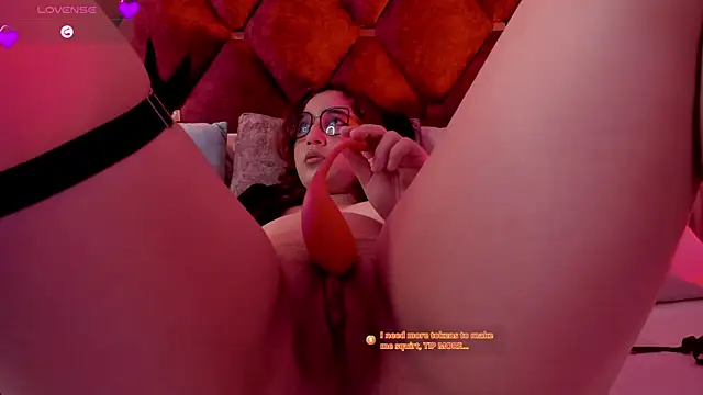 Živý XXX chat Kiri_Velvet