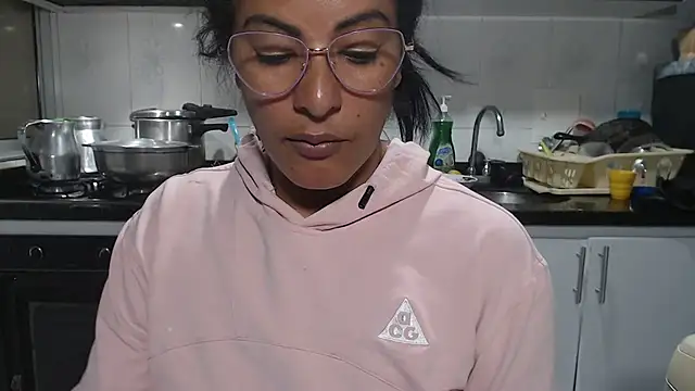 kateleyagreyのライブXXXチャット