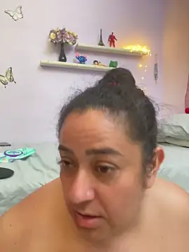 agathaxxx-69's Live XXX Chat