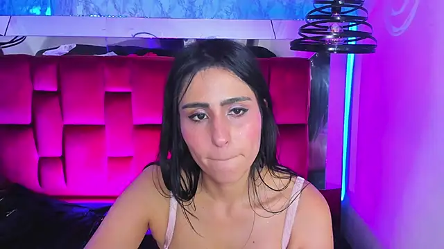 _Alahiia_ Chat XXX live