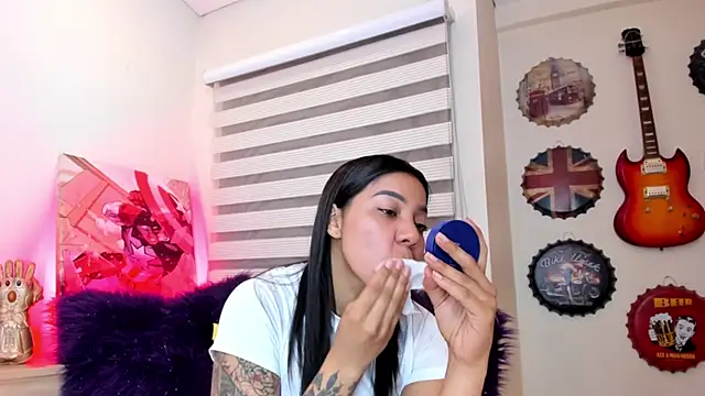 Chatroom XXX en direct de madelyn_rose_