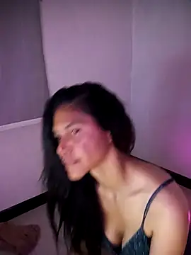 Chatroom XXX en direct de _aish_a