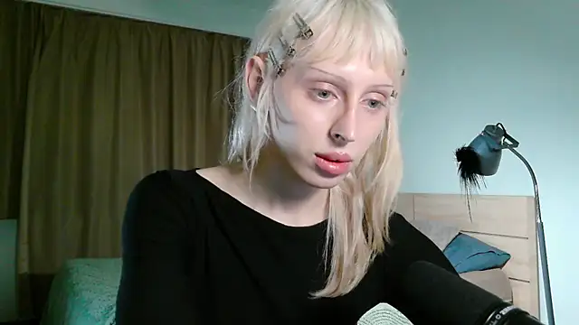 Sora100000 webcam show