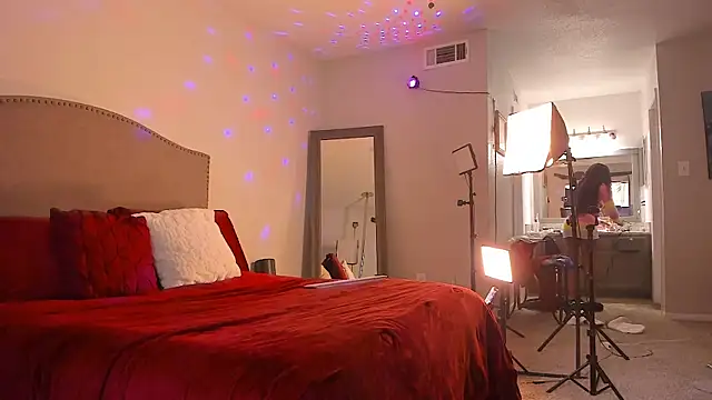 yiauana's Live XXX Chat