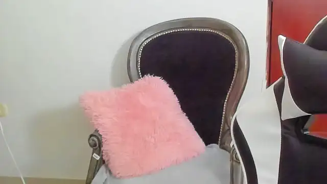 __Emma__11__Lecat_のライブXXXチャット