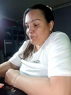 Zuleyka_69 Chat XXX in diretta