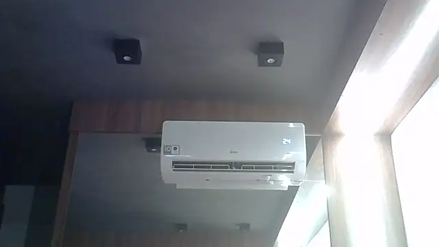 SkinnyKitten 在線直播表演