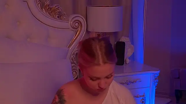 Chatroom XXX en direct de MollyHilton