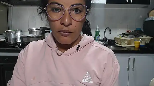 Chatroom XXX en direct de kateleyagrey