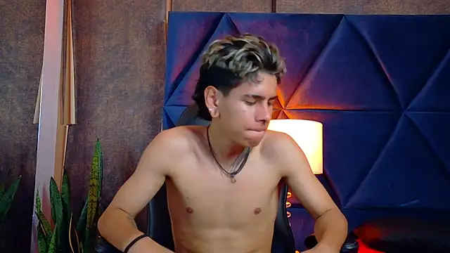 Show modela Bel_Sebu na web-kameri