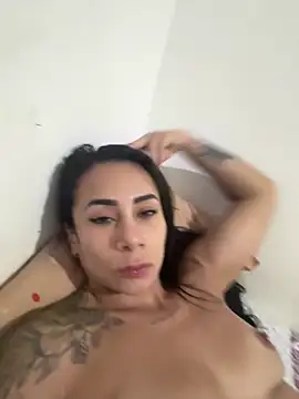 May-Clanfort's Live XXX Chat