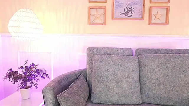 Онлайн чат XXX MeganLowell