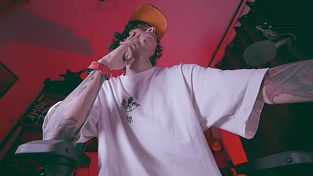 XXX chat uživo modela Olliver___y