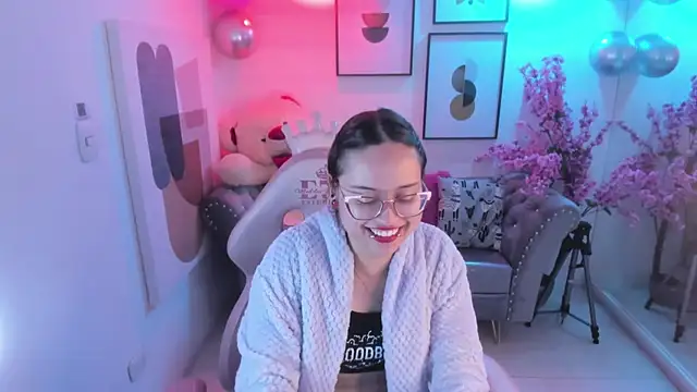 Shady_bug লাইভ XXX চ্যাট