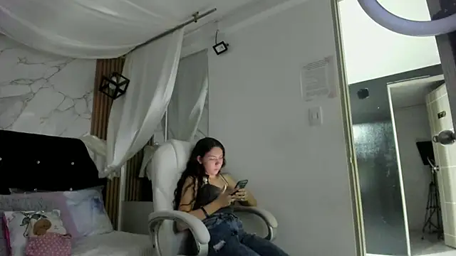 MOLY_KILLER Chat XXX in diretta