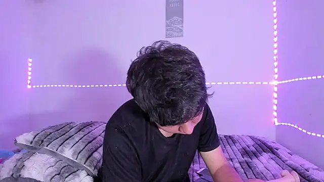 Pokazy przed kamerką – Kody_Royale